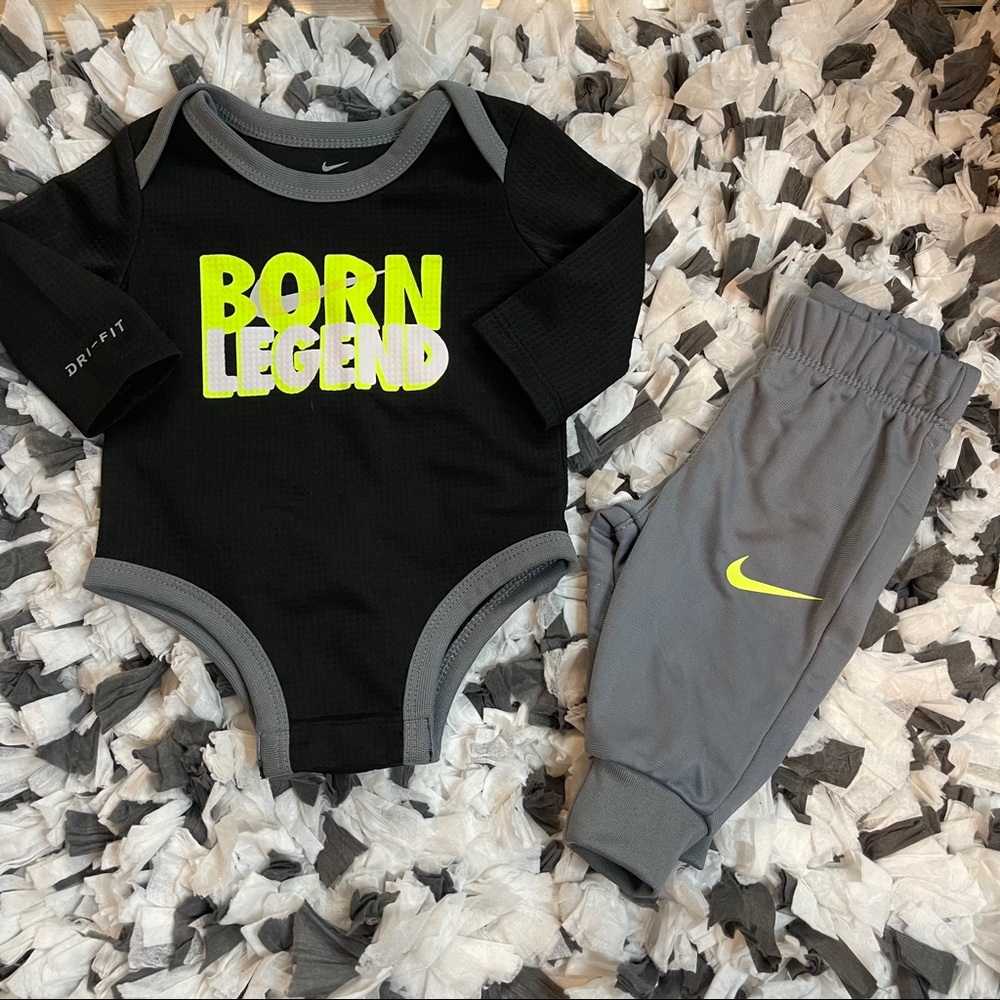 🔥𝙎𝘼𝙇𝙀🔥NIKE Dri-Fit Set